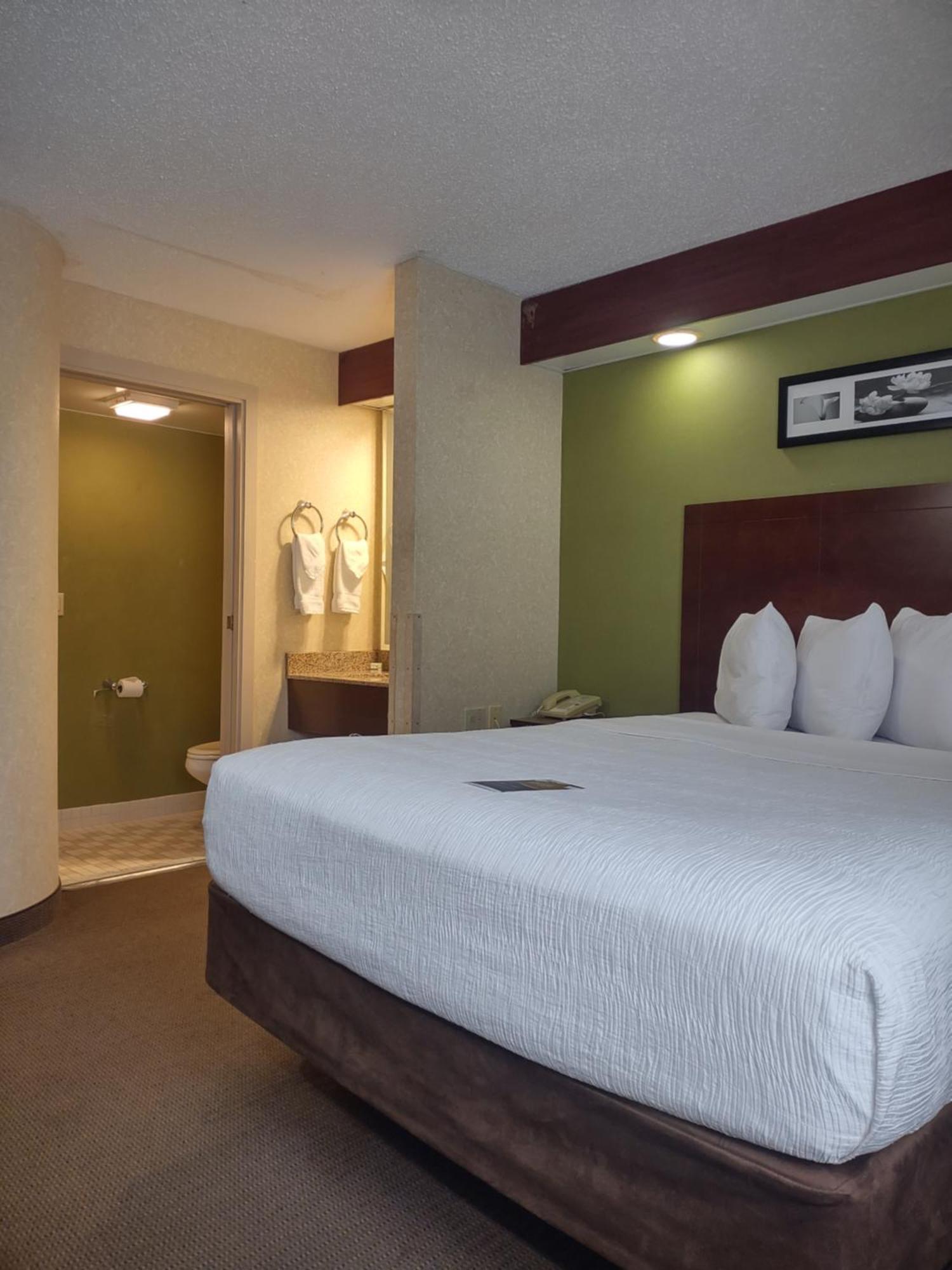 Baymont By Wyndham Flat Rock Otel Dış mekan fotoğraf